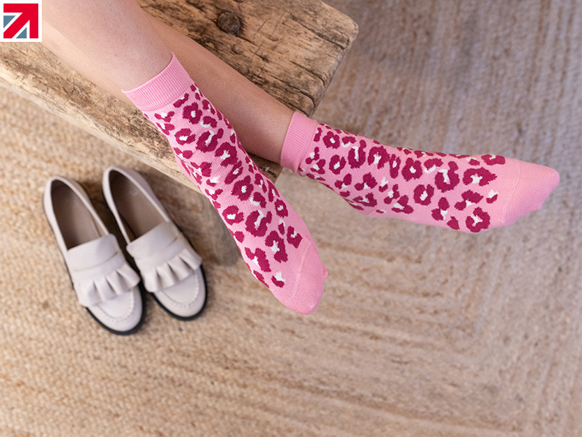 What Your Socks Say About Your Personality – Peper Harow