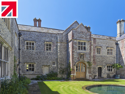 Article: A Guide to Replacing Windows in Listed Buildings UK